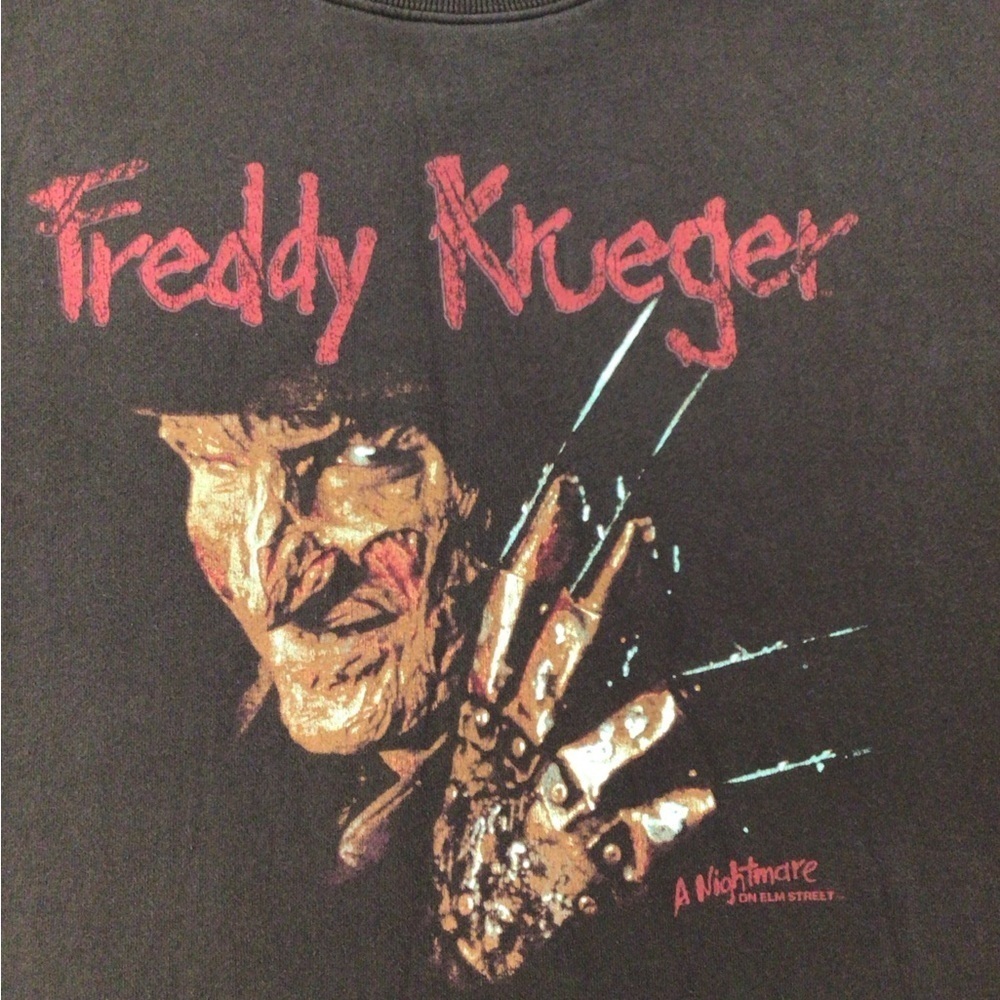 NWT A NIGHTMARE ON ELM STREET Brown Freddy Krueger Swrstshirt, Size Medium - Picture 11 of 16